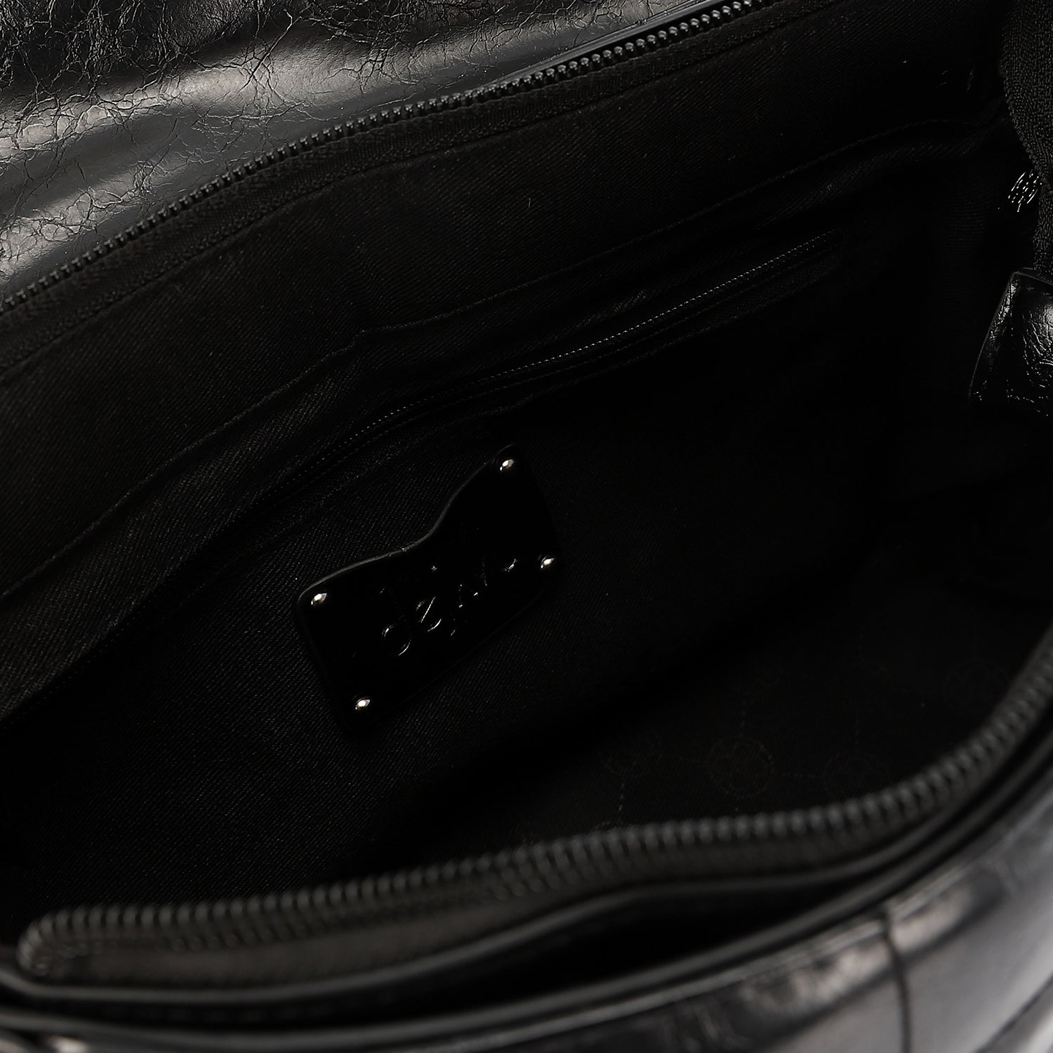 LID-DVTV-005 Leather Metal Shoulder Bag
