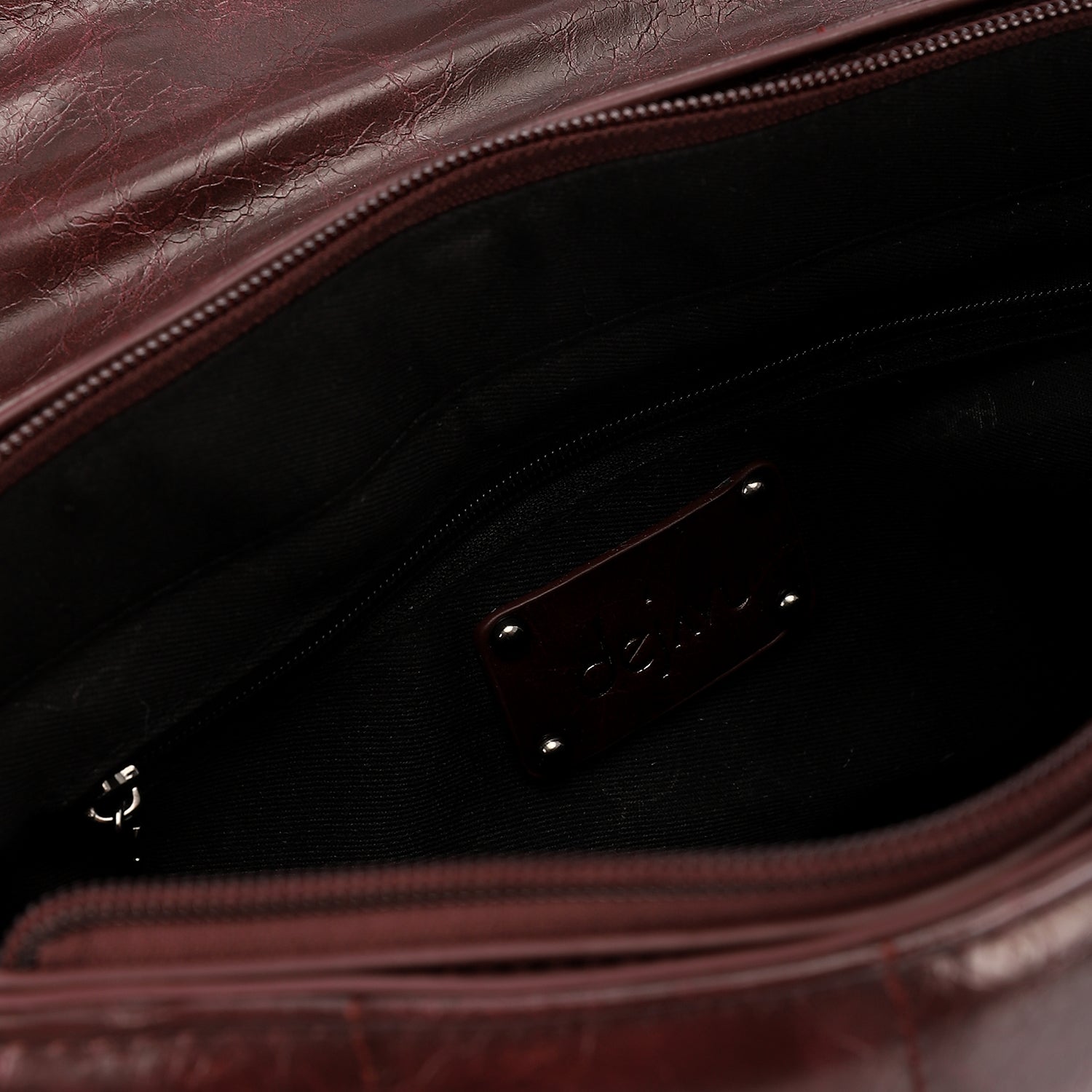 LID-DVTV-005 Leather Metal Shoulder Bag