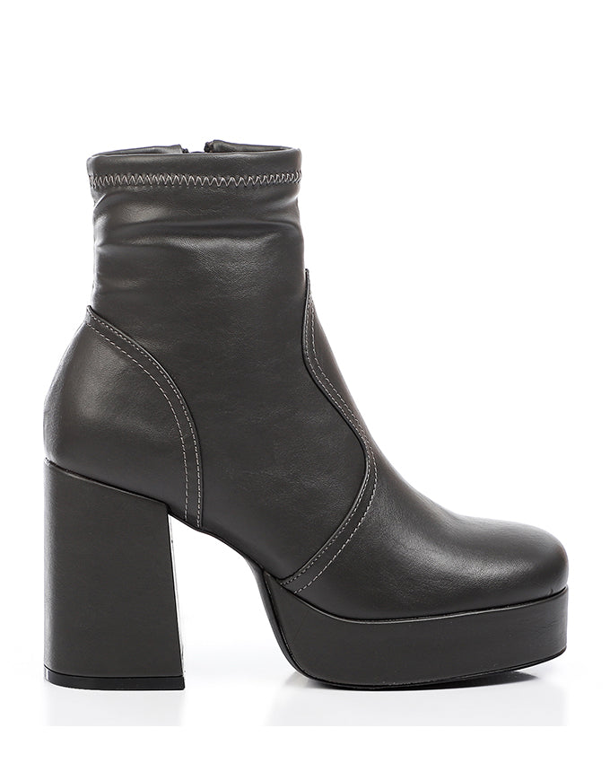 PRD-DVTH-019 Leather Half Boot
