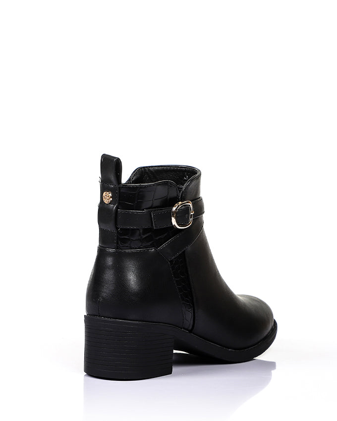 SUN-DVTH-010  Leather Ankle Boot