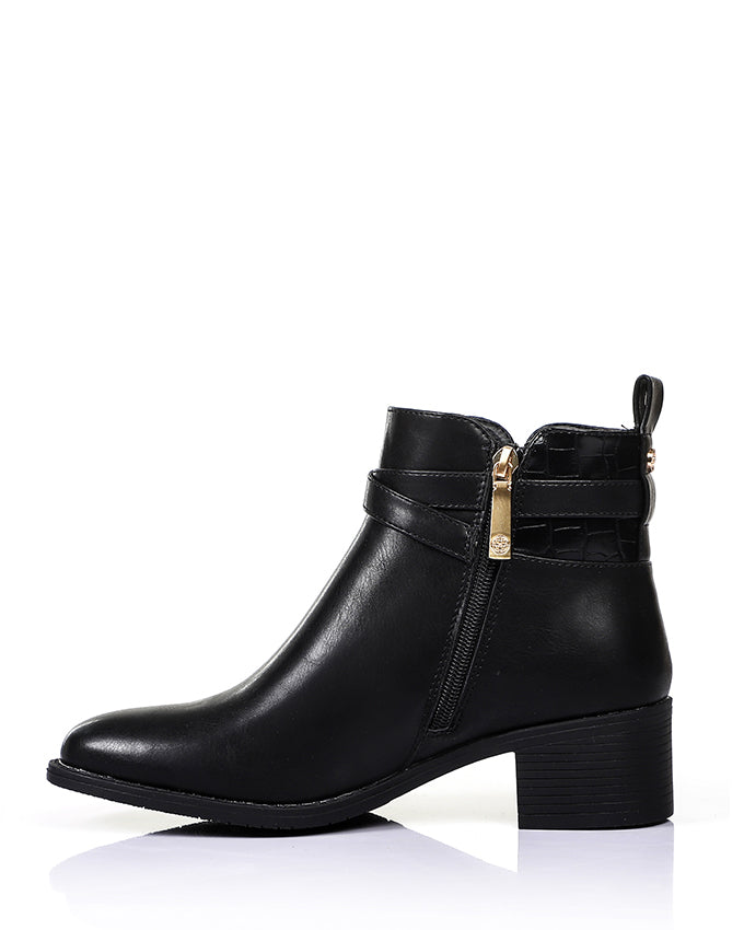 SUN-DVTH-010  Leather Ankle Boot