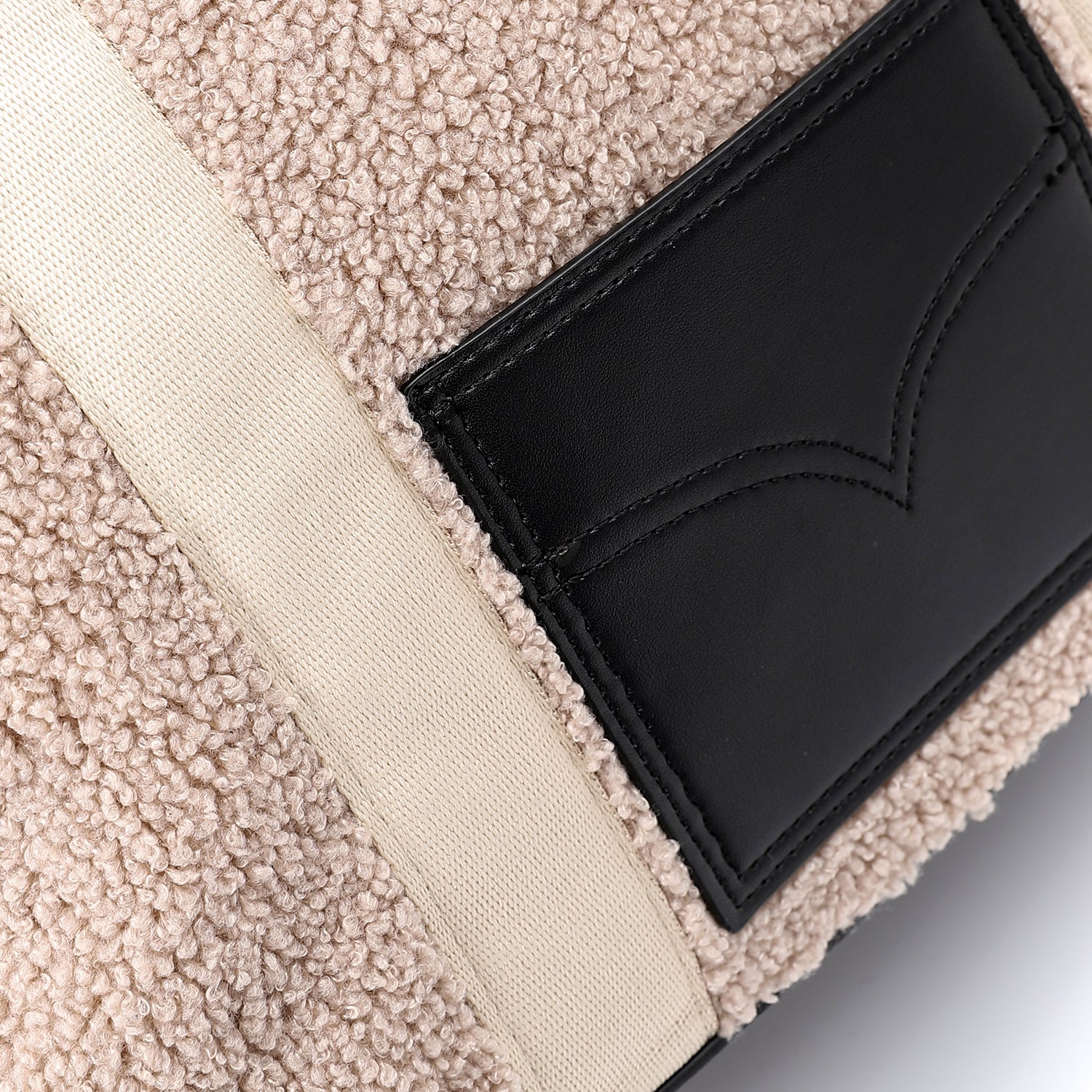 LID-DVTF-034 Fur Shoulder Bag
