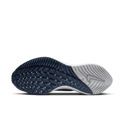 Air Zoom Vomero 16