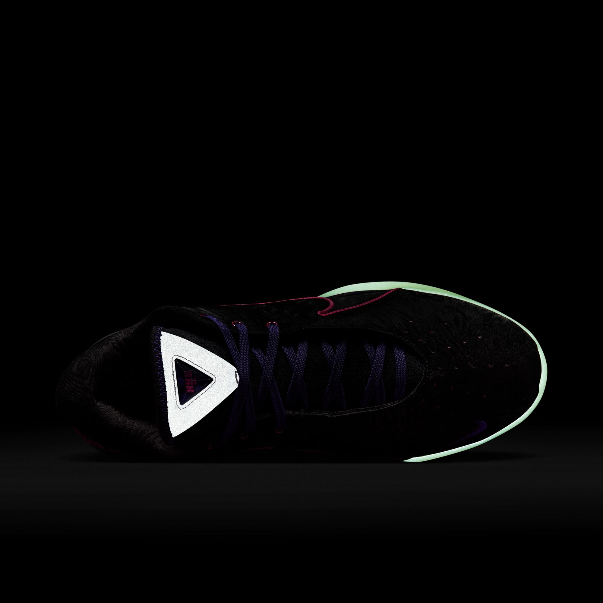 LeBron XXII Tunnel Vision