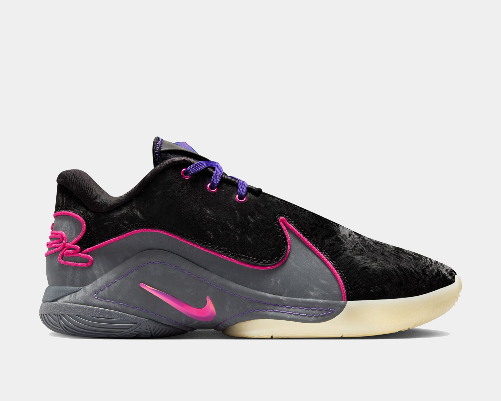 LeBron XXII Tunnel Vision