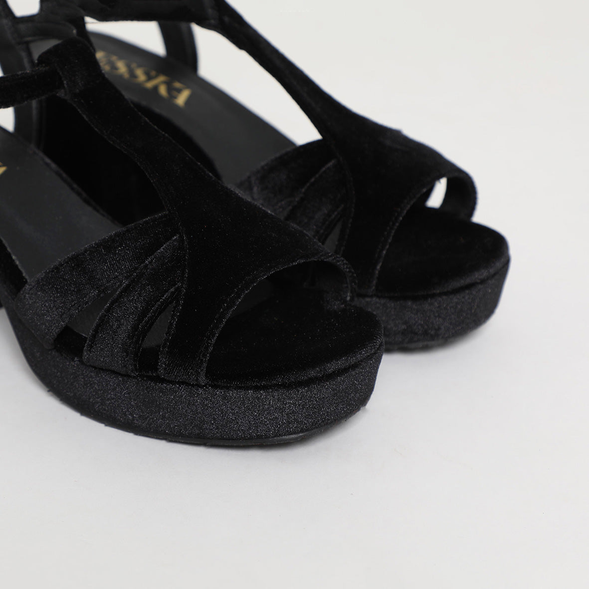 Charlie Vegan Velvet Black