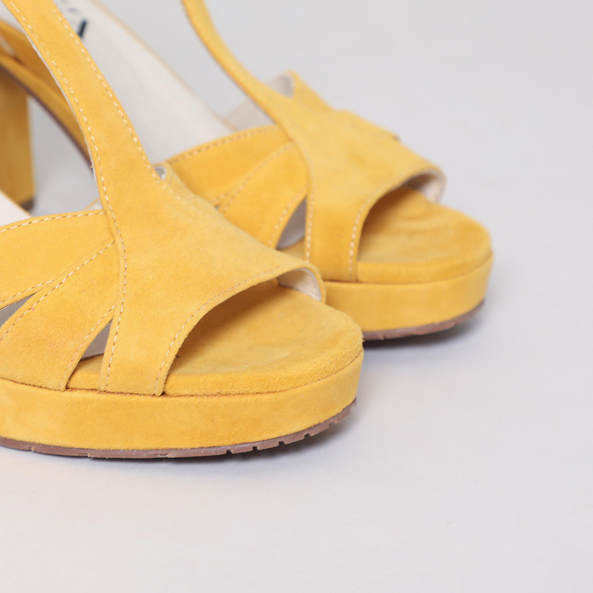 Valerie Yellow