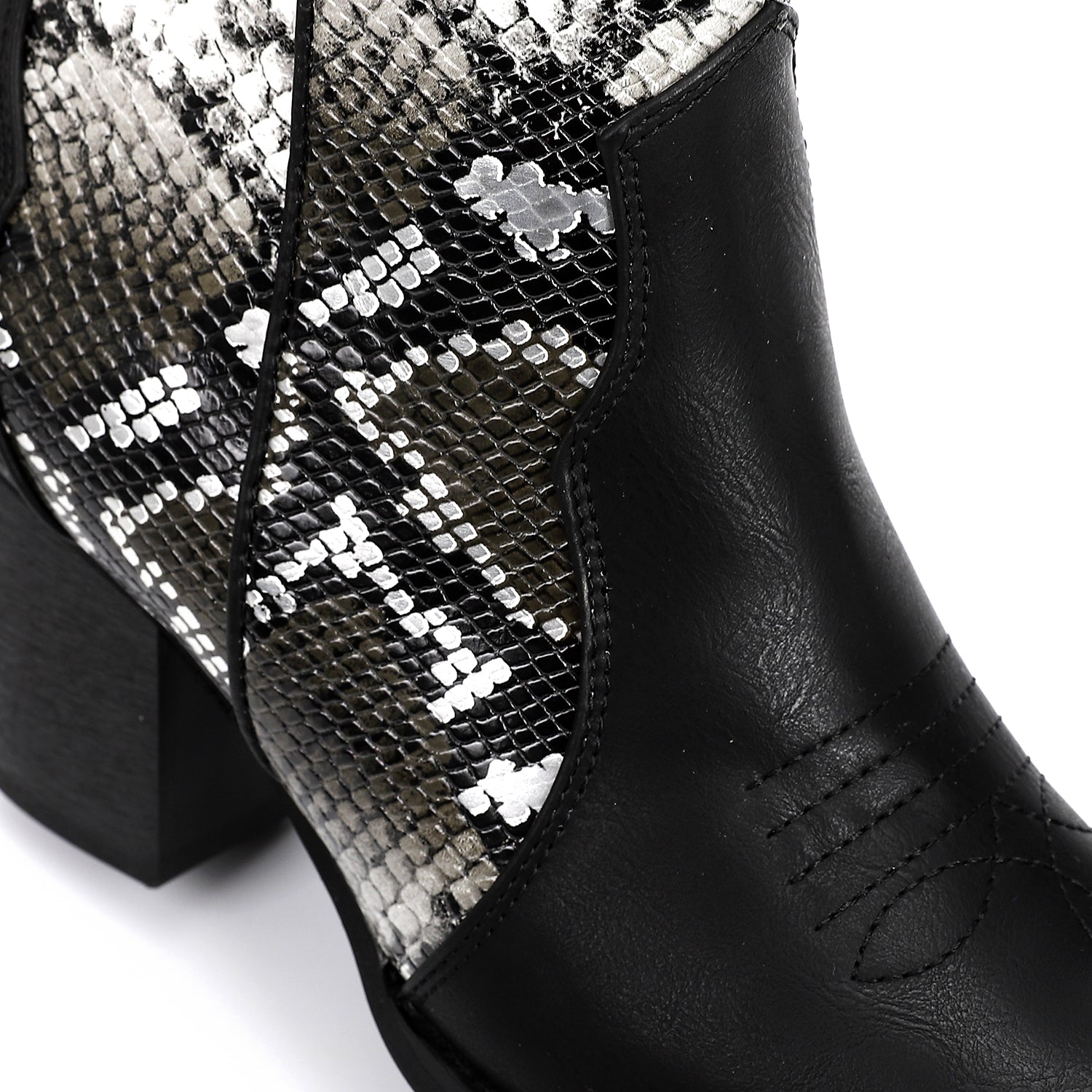 SUN-DVTF-005 Toecap Reptile Ankle Boot