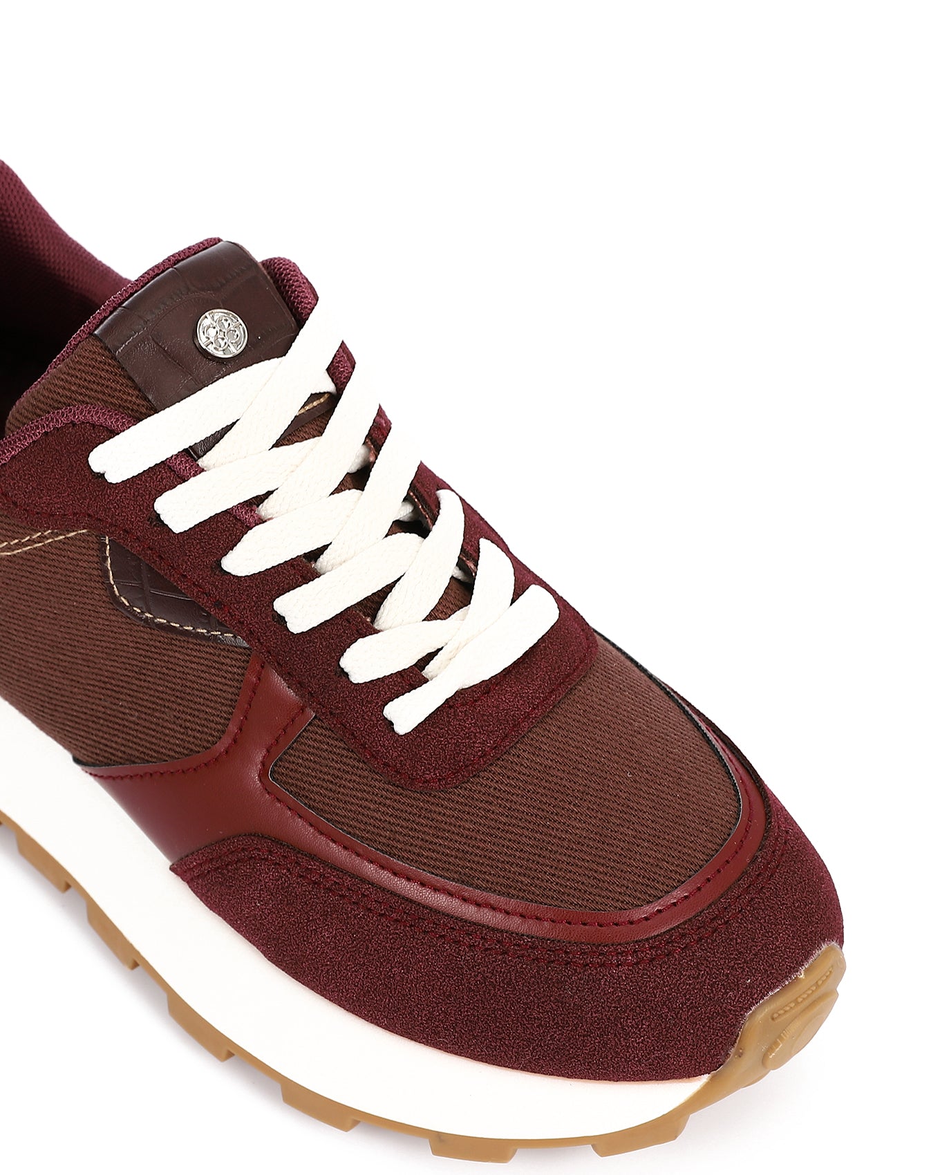 GPS-DVTV-017 White Midsole Sneakers