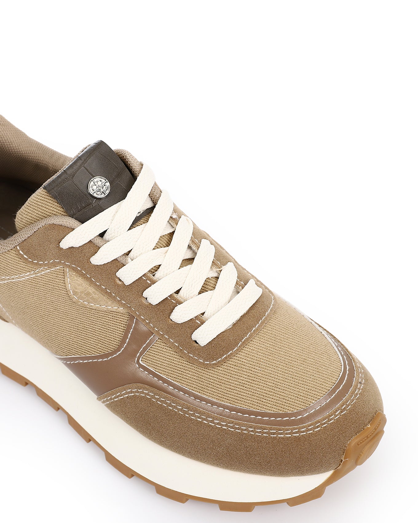 GPS-DVTV-017 White Midsole Sneakers