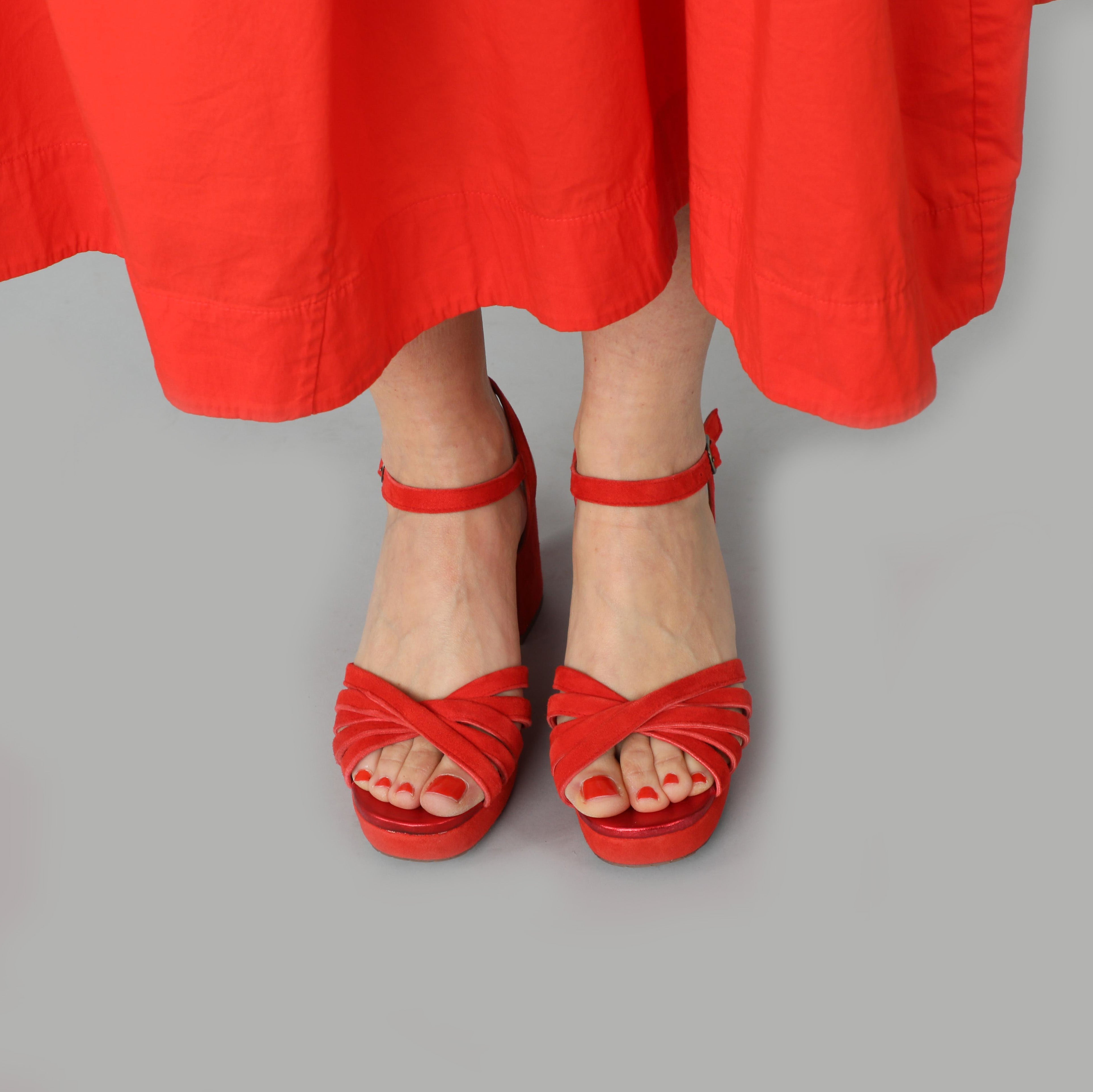 Casey Red Suede