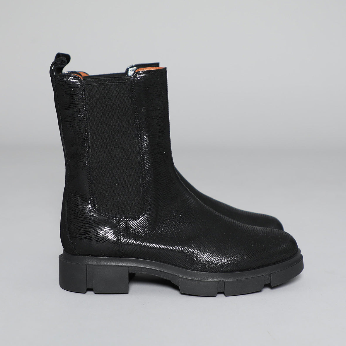 June Black Metallic