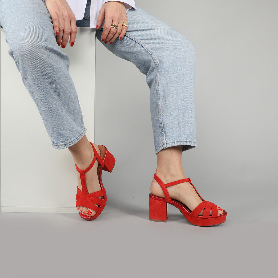 Charlie Red Suede